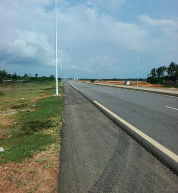 Terrain en vente a Assinie